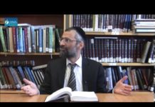 Être debout après la Amida