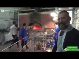 Fabrication des Matsot avec le Rav Ron Chaya