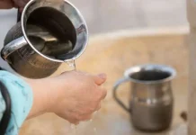 Répondre AMEN après que la personne se soit séchée les mains ?